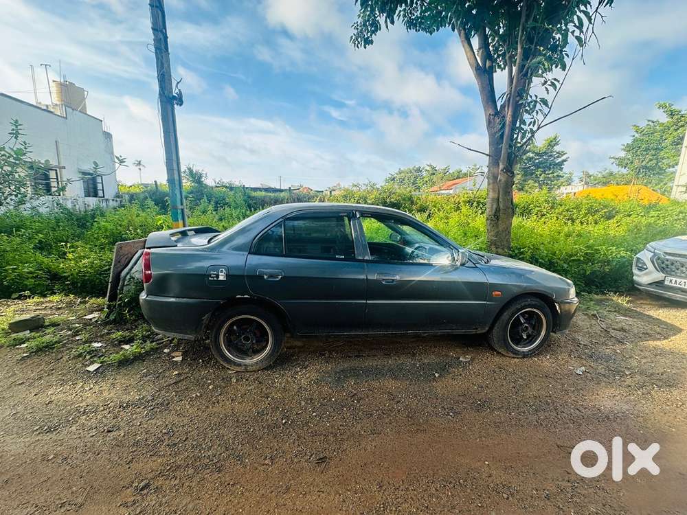 Mitsubishi Lancer 2000 With 200000 Km Driven