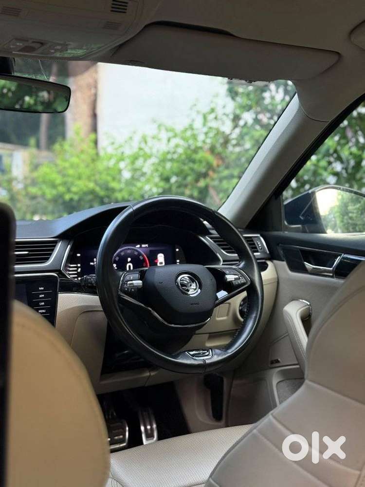 Skoda Superb 2.0 L&k Tsi At, 2022, Petrol
