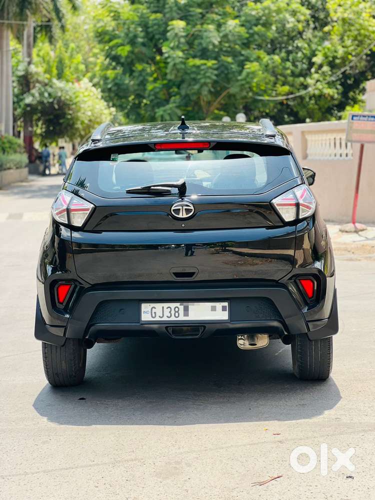 Tata Nexon 1.2 Revotron Xz Plus (o) Dark Edition, 2023, Petrol