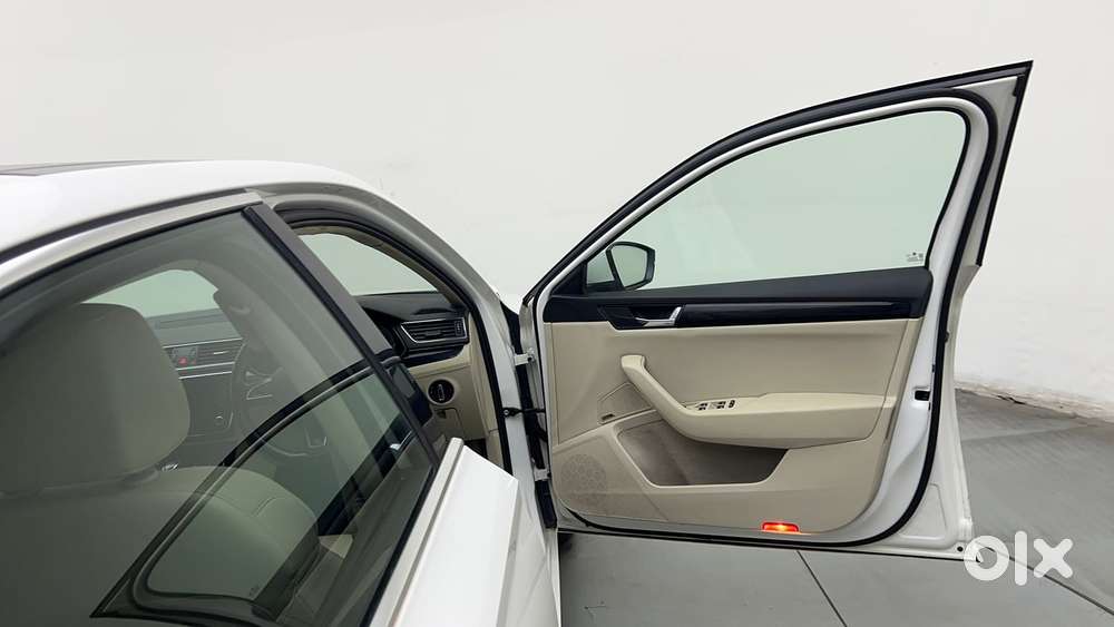 Skoda Superb Lk 1.8 Tsi At, 2018, Petrol