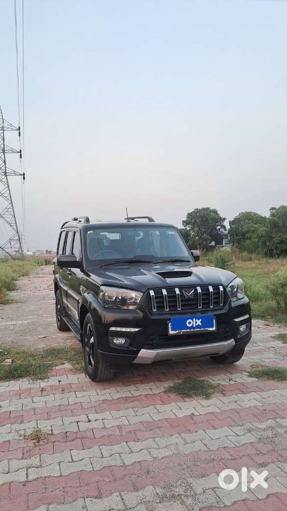 Mahindra Scorpio Classic 2.2 S 11 Mt 7 Str, 2023, Diesel