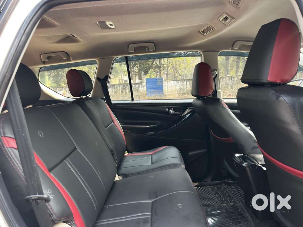 Toyota Innova Crysta [2020-ongoing] 2.4 Gx 8 Str, 2020, Diesel