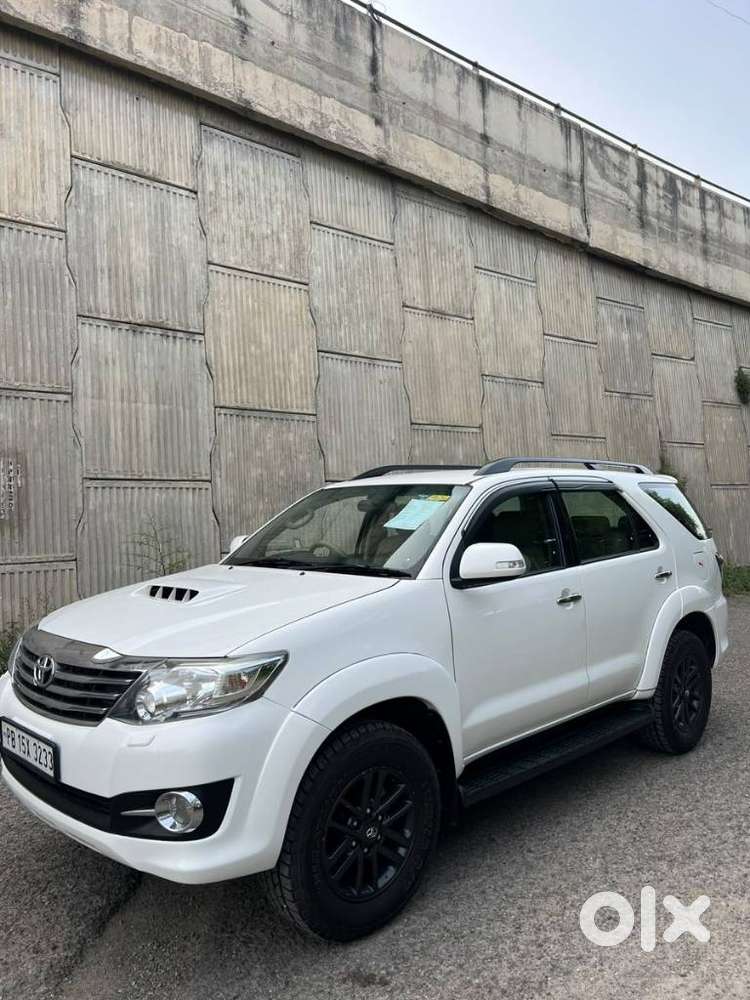 Toyota Fortuner 3.0 4x2 Mt, 2015, Diesel
