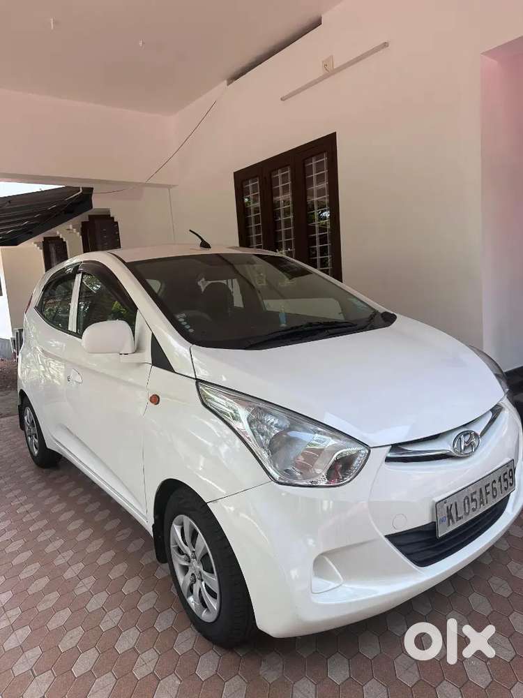 Hyundai Eon 2012 (only 14k Km Driven)