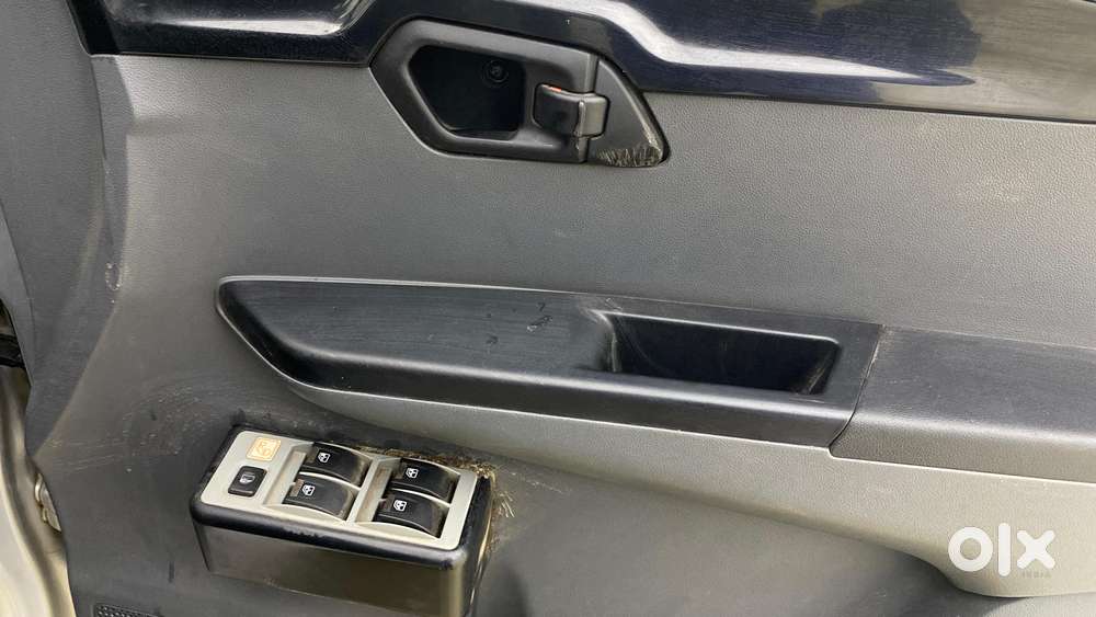 Mahindra Kuv100 Nxt 1.2 K2 Petrol 6 Str, 2017, Petrol