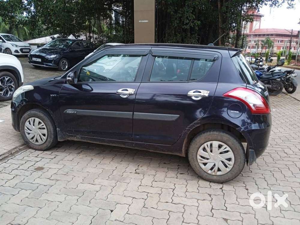 Maruti Suzuki Swift Vxi 1.2 Abs Bs-iv, 2015, Petrol