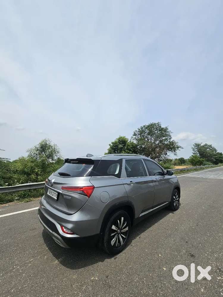Mg Hector Plus 1.5 Hybrid 6 Seater With Sunroof/360* Camera