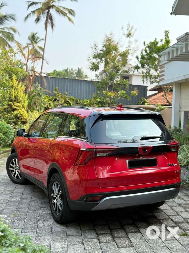 Mahindra Xuv700 2022 Diesel Well Maintained