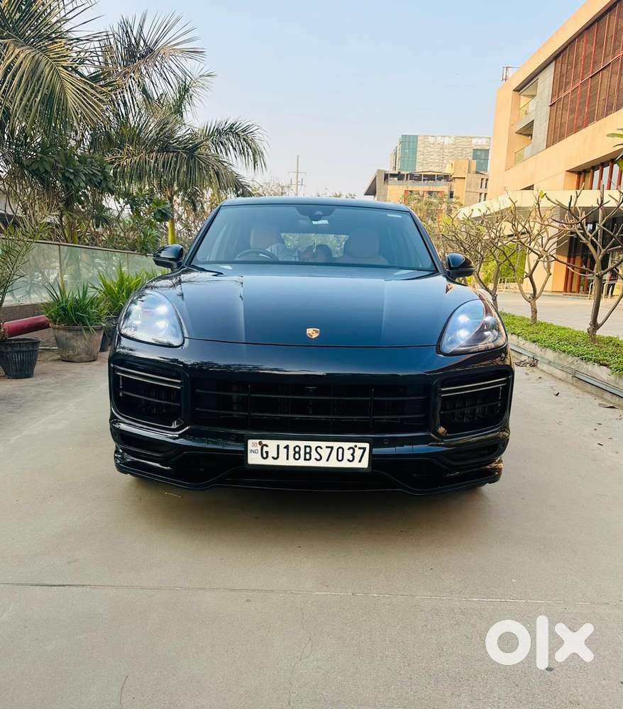 Porsche Cayenne E-hybrid Platinum Edition, 2023, Petrol