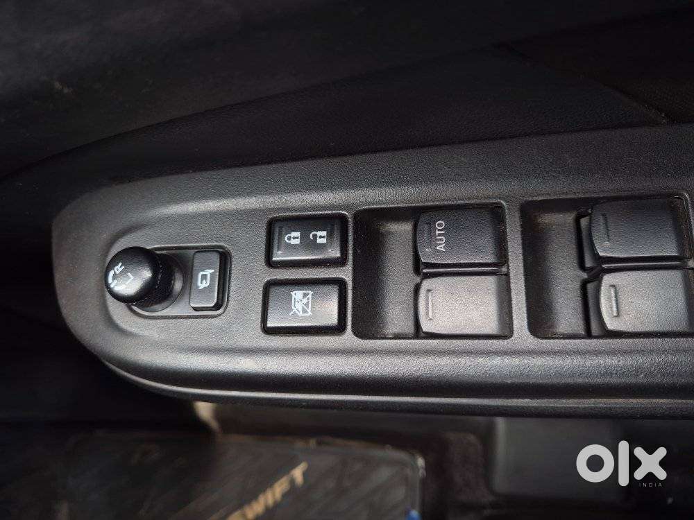 Maruti Suzuki Swift Vxi Optional, 2024, Petrol