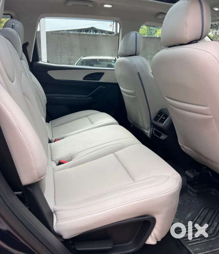 Mahindra Xuv700 2.2 Ax 5 Diesel Mt 7 Str, 2024, Diesel