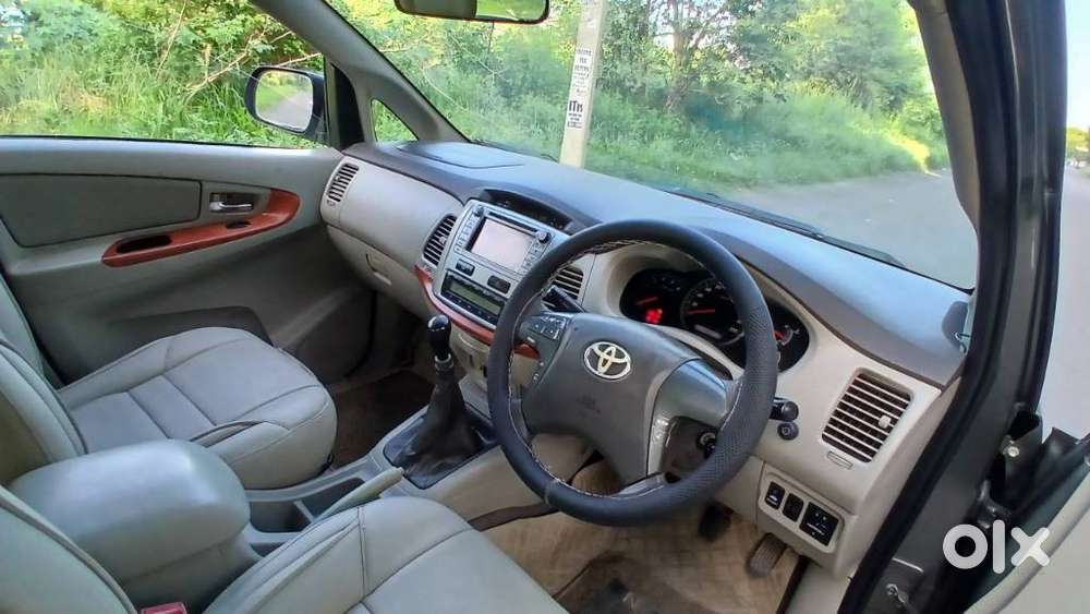 Toyota Innova 2.5 V 7 Str, 2013, Diesel