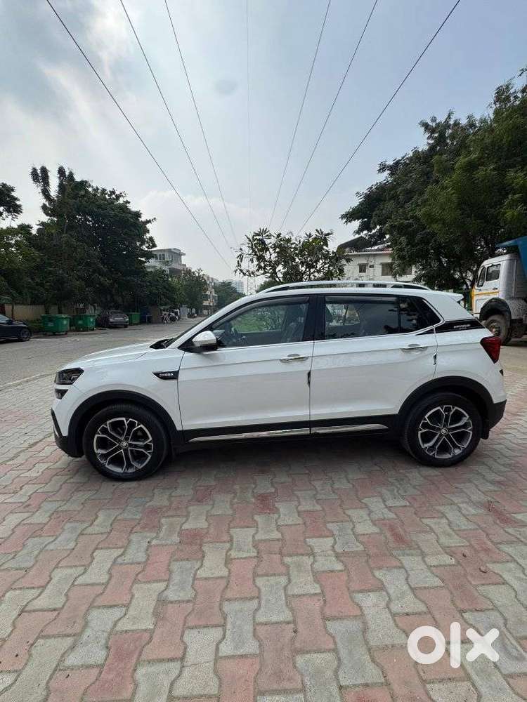 Skoda Kushaq Anniversary Edition 1.0l Tsi At, 2022, Petrol