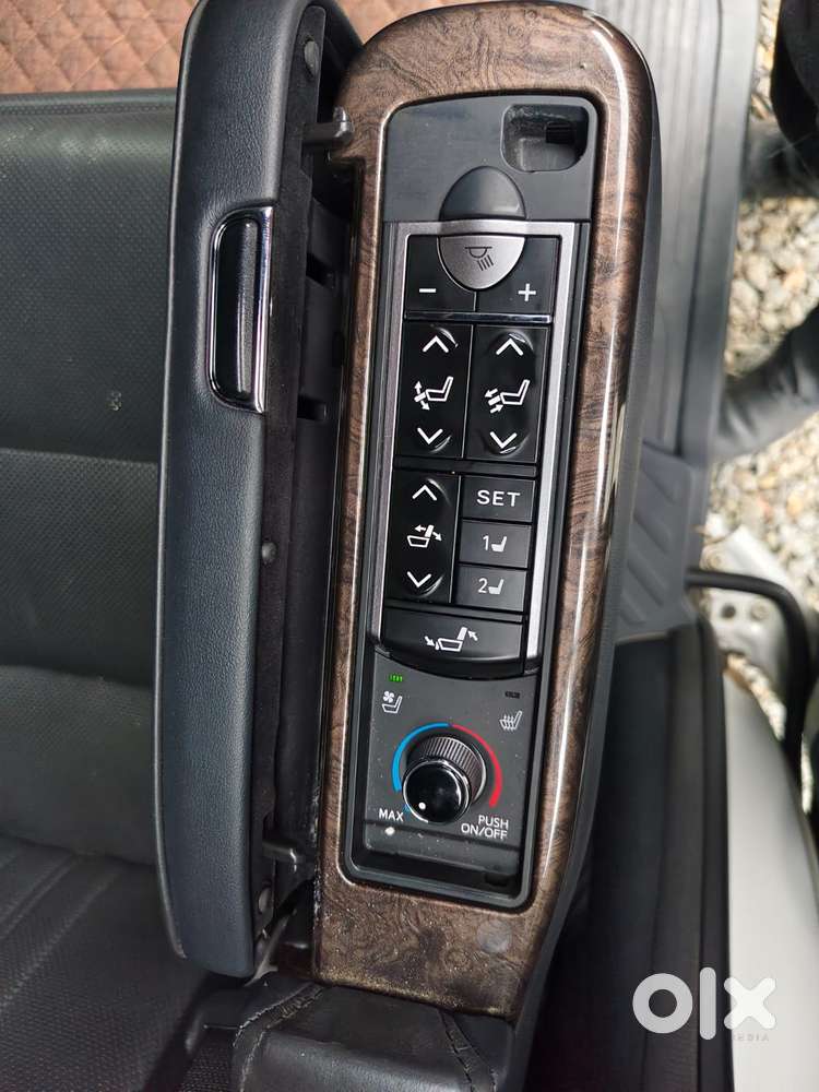 Toyota Vellfire 2.5 Hybrid, 2022, Petrol