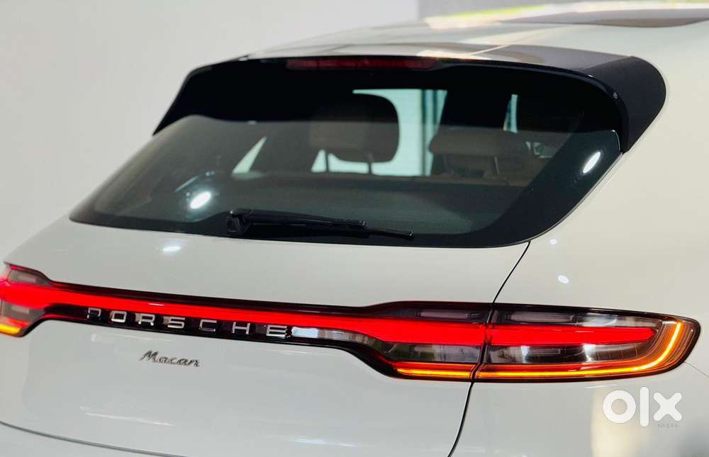 Porsche Macan 2.0 Petrol, 2022, Petrol
