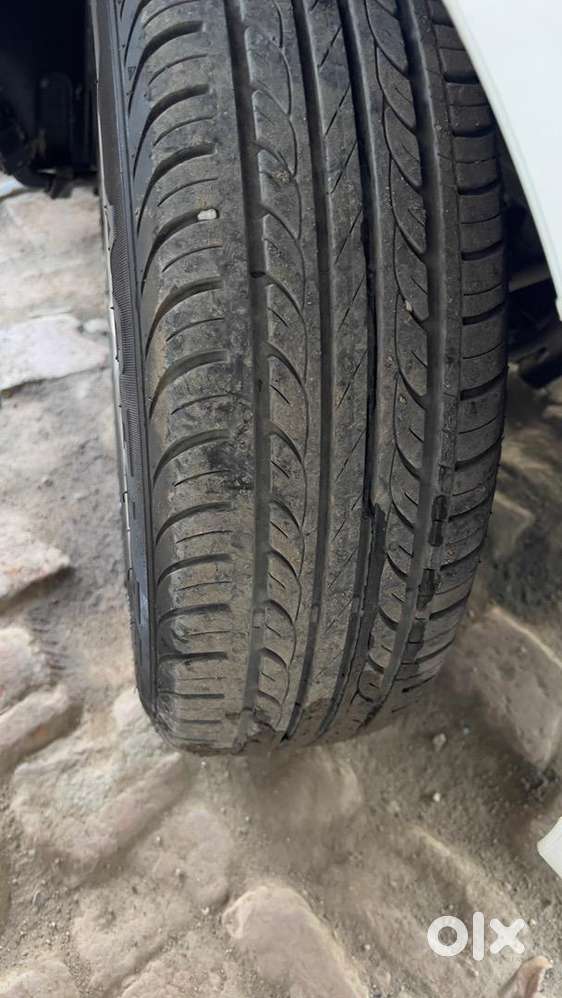 Ford Figo 2011 Petrol 27936 Km Driven