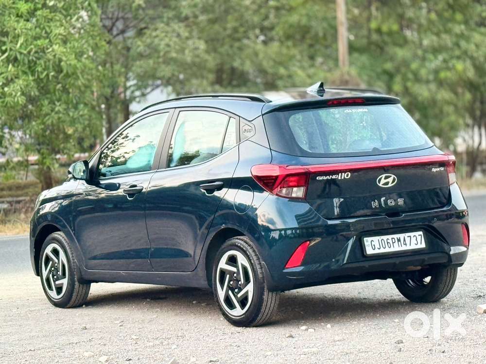 Hyundai Grand I10 Nios Sportz 1.2 At, 2023, Petrol
