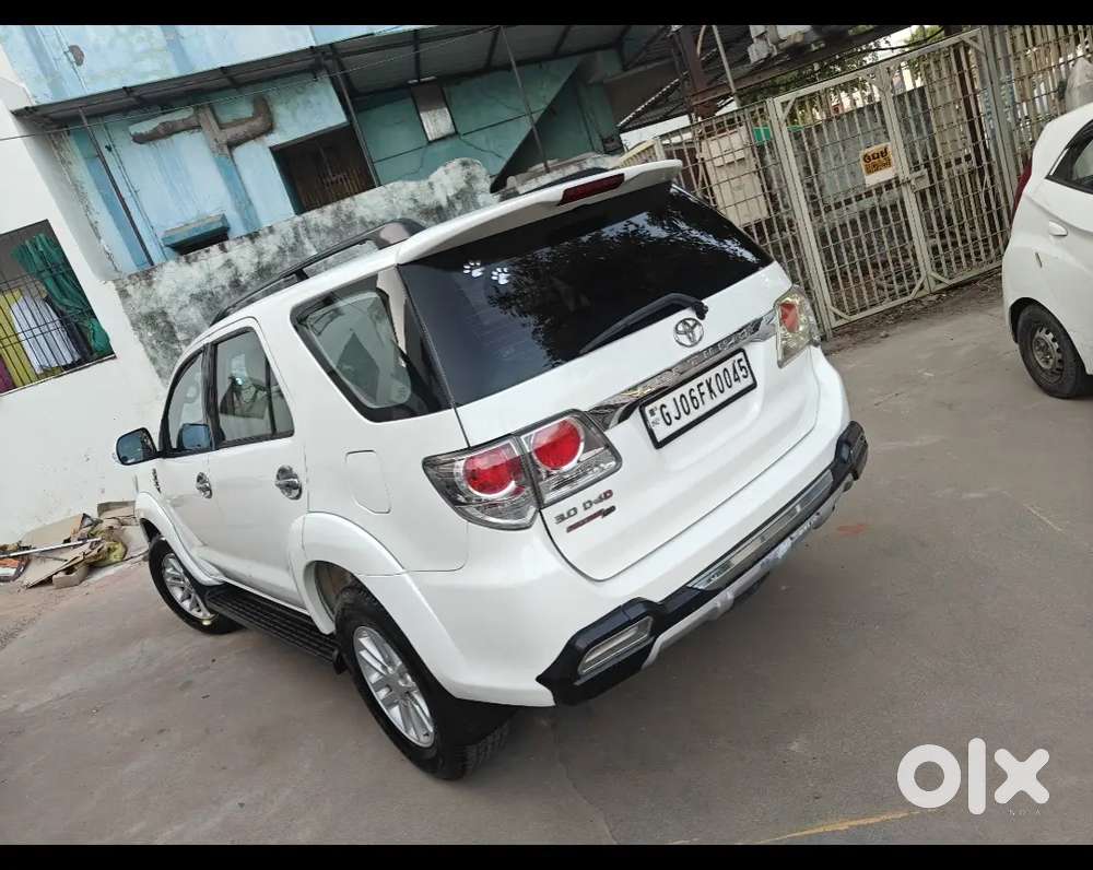 Toyota Fortuner Legender 2012