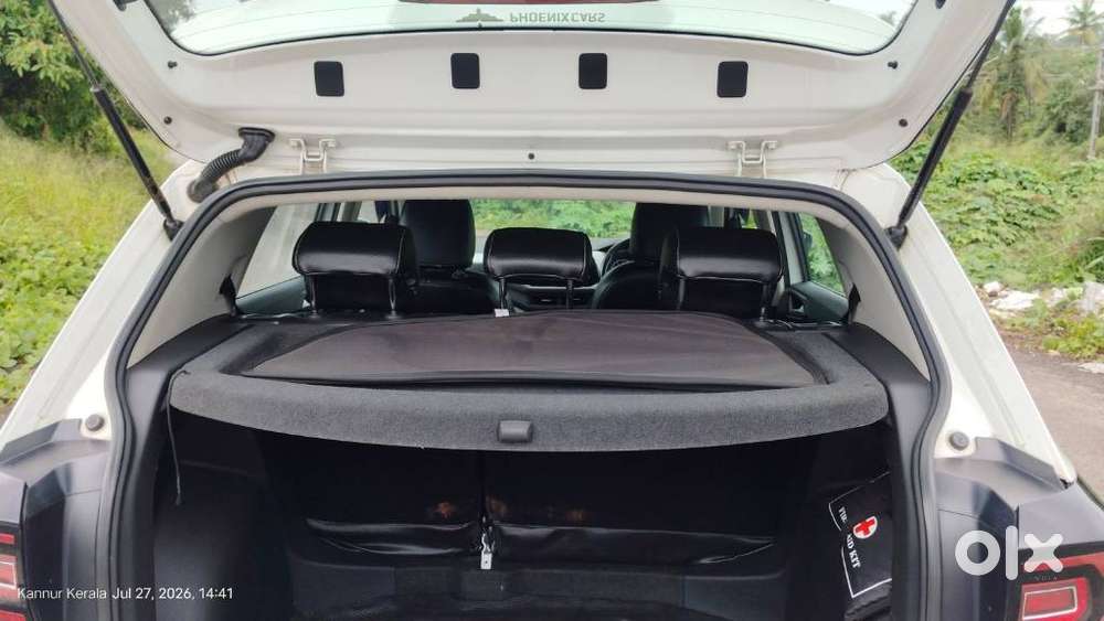Volkswagen Taigun 1.0 Tsi Highline At, 2023, Petrol