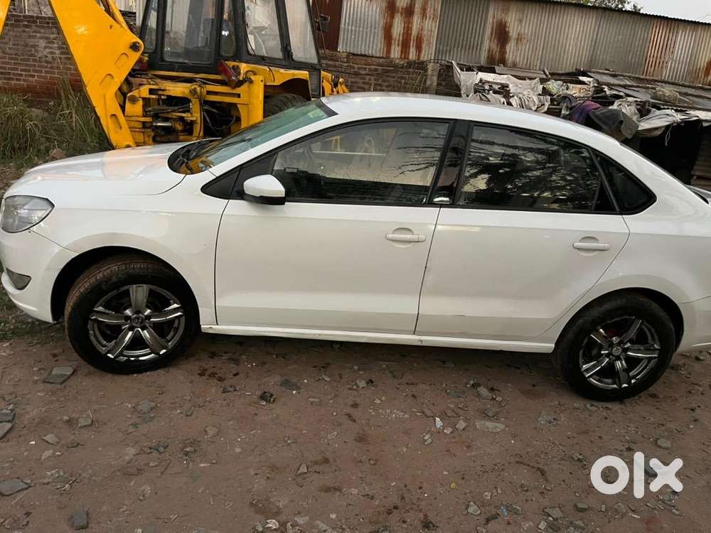 Skoda Rapid 2015 Diesel 219075 Km Driven