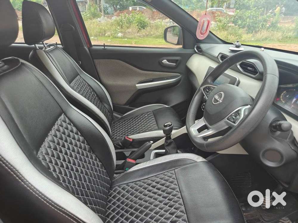 Nissan Magnite 1.0 Xv, 2023, Petrol