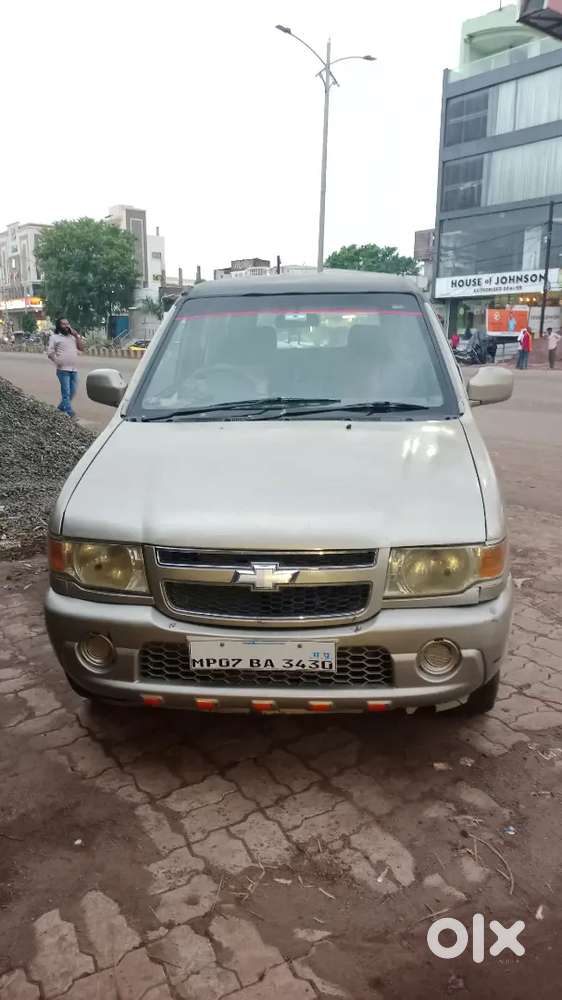 Chevrolet Tavera Neo 2014