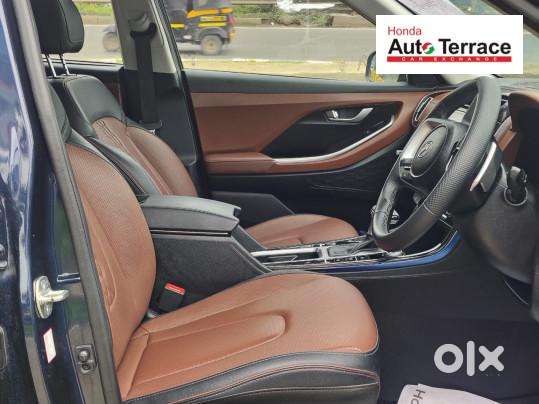Hyundai Alcazar Signature (o) 7 Seater 1.5 Diesel At Adventure Dual ..