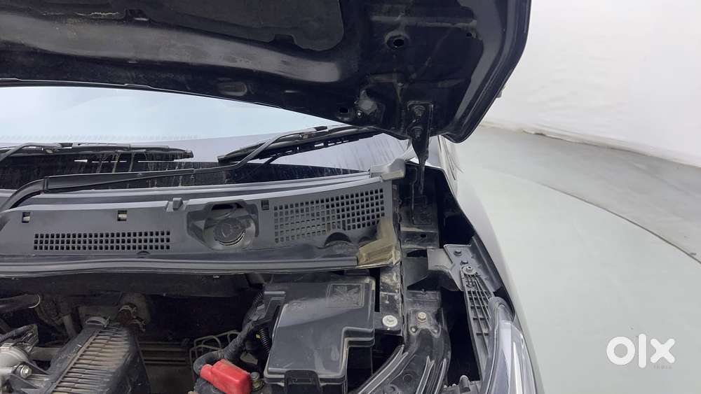 Nissan Magnite 1.0 Xv Premium, 2023, Petrol
