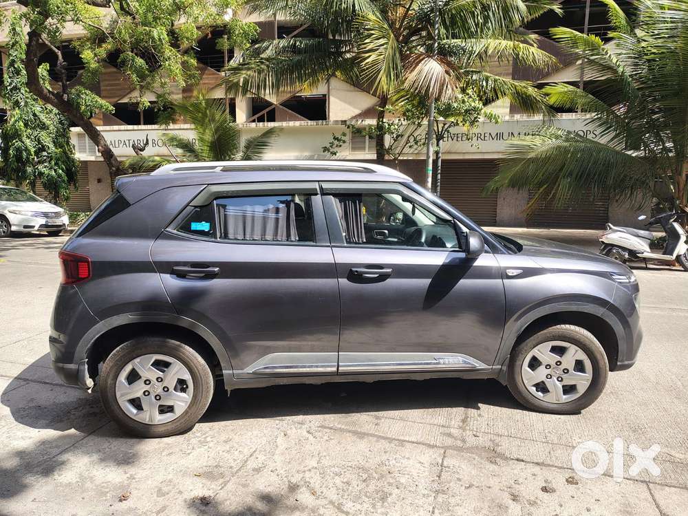 Hyundai Venue S 1.2 Petrol, 2022, Petrol