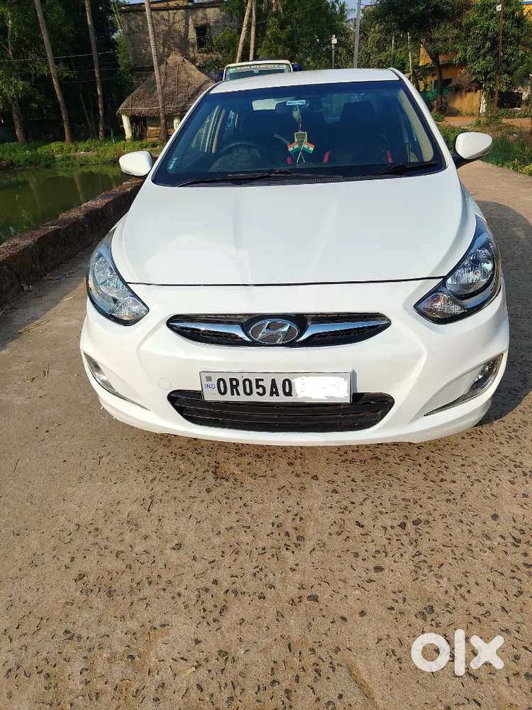 Hyundai Verna 2011 Petrol Sx