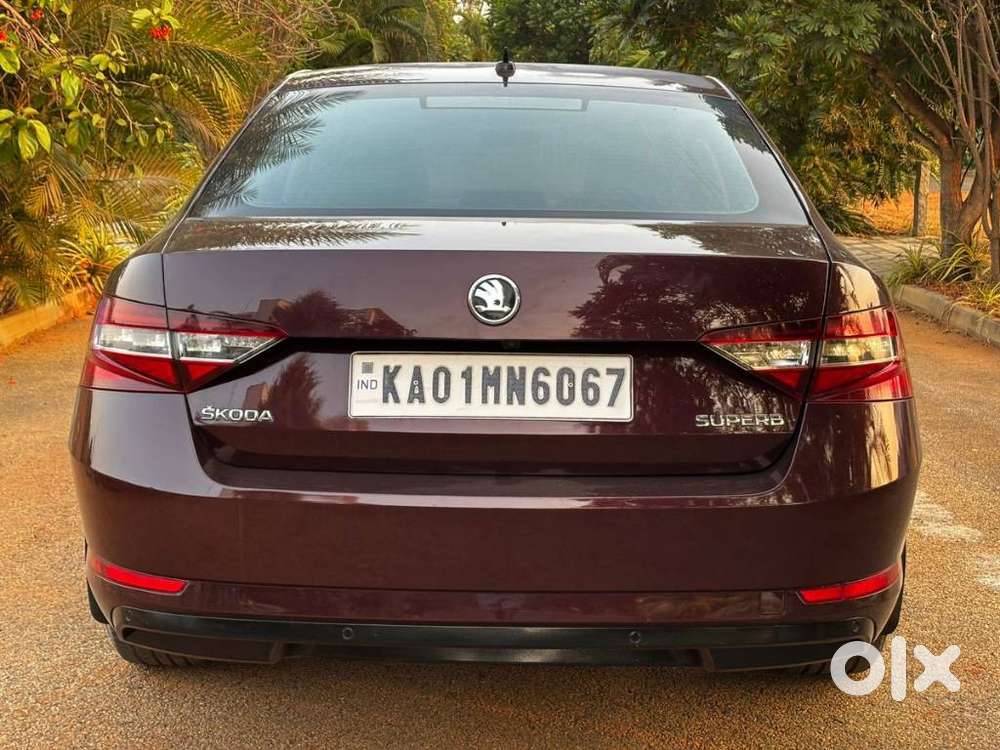 Skoda Superb Lk 1.8 Tsi At, 2016, Petrol