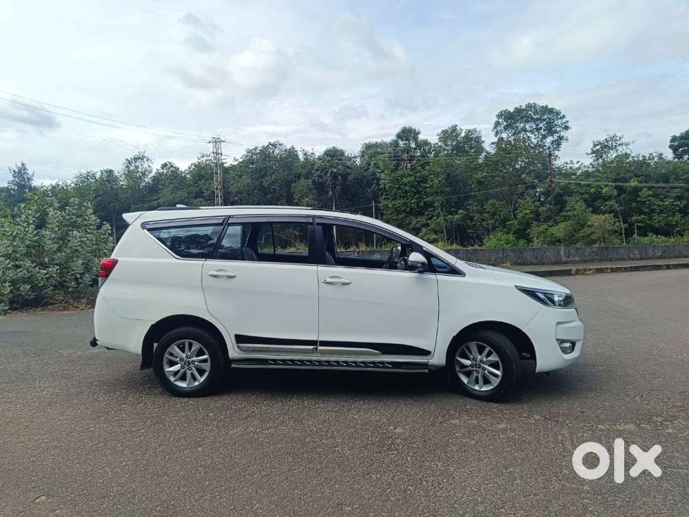 Toyota Innova Crysta 2017