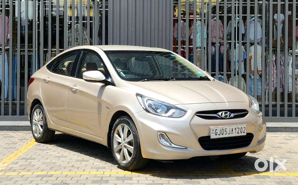 Hyundai Verna Fluidic 1.6 Vtvt Sx, 2012, Petrol