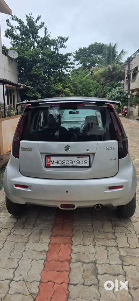 Maruti Ritz Lxi 2011