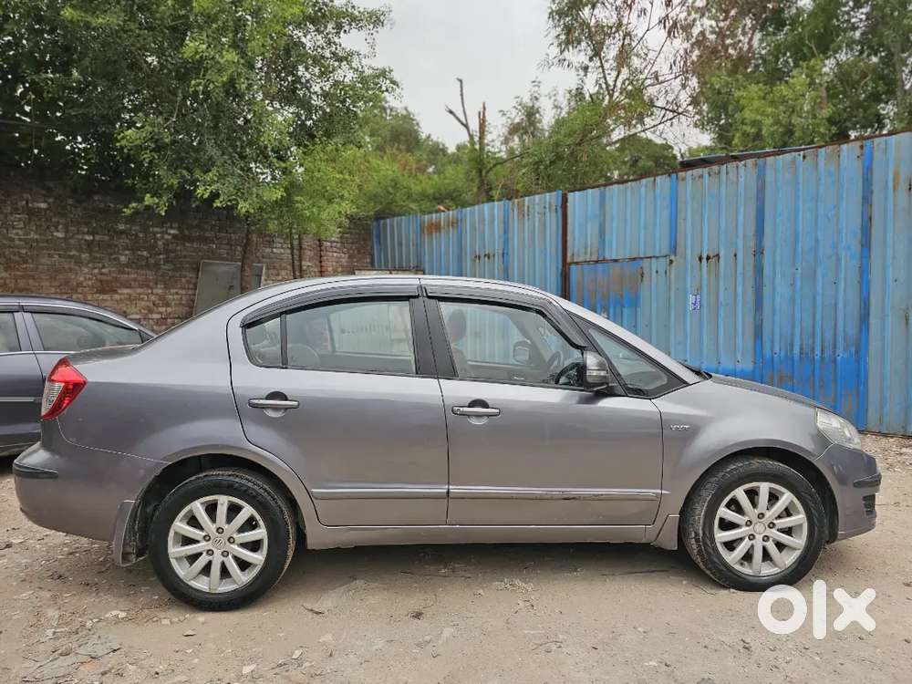 Maruti Suzuki Sx4 Zxi 2014 Petrol