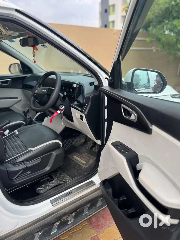 Kia Carens Clavis G 1.5 6mt Hte(o) 7-seater, 2025, Petrol