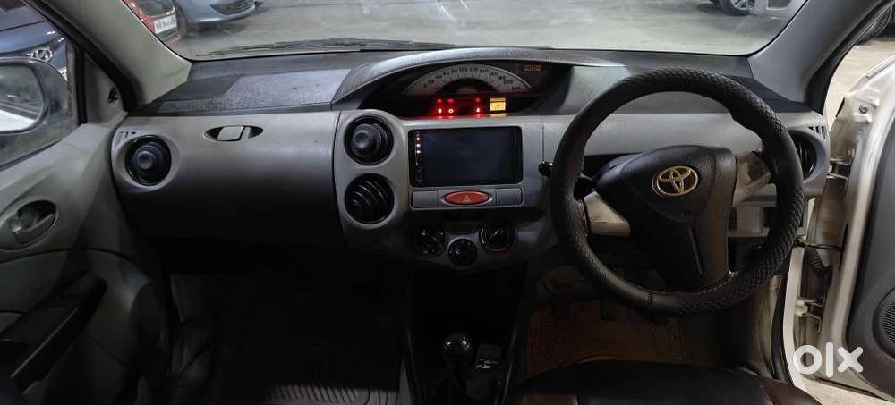 Toyota Etios 2010-2012 G, 2011, Petrol