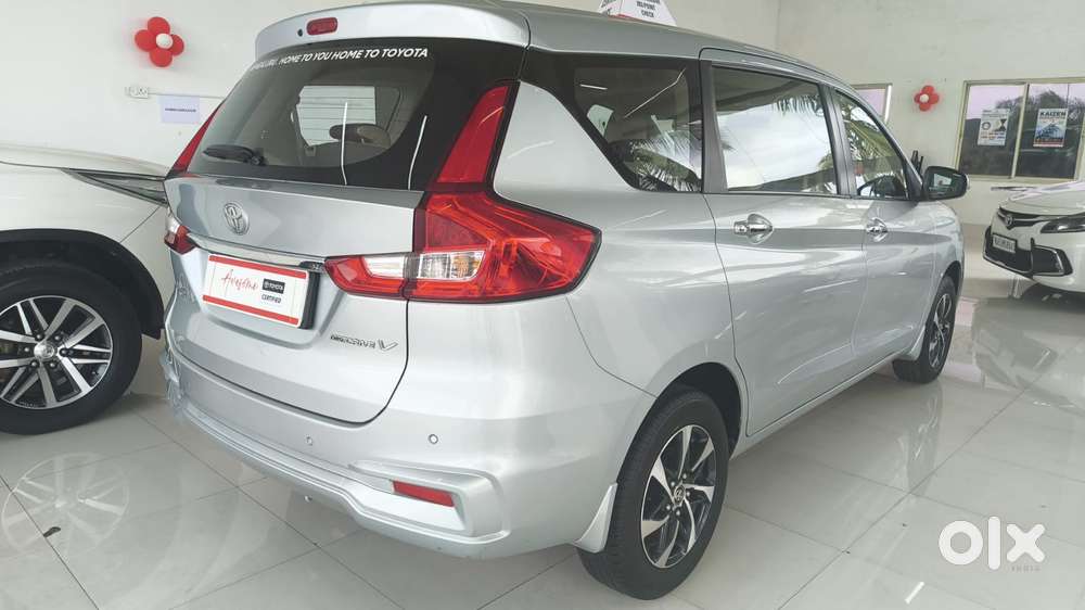 Toyota Rumion V Mt, 2024, Petrol