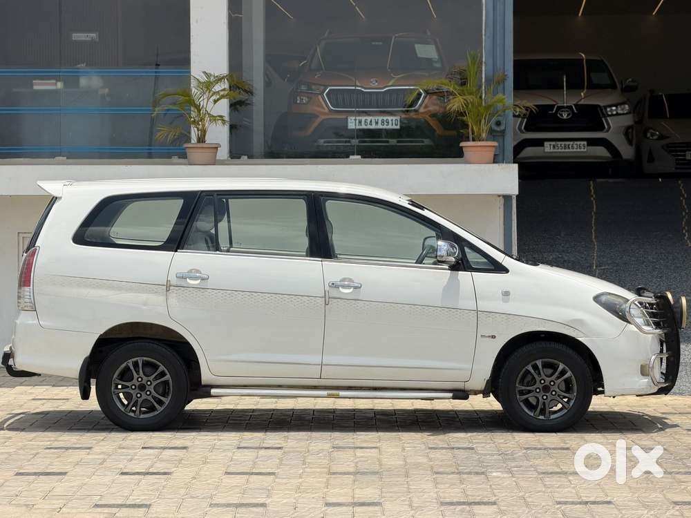 Toyota Innova 2.5 V 7 Str, 2011, Diesel