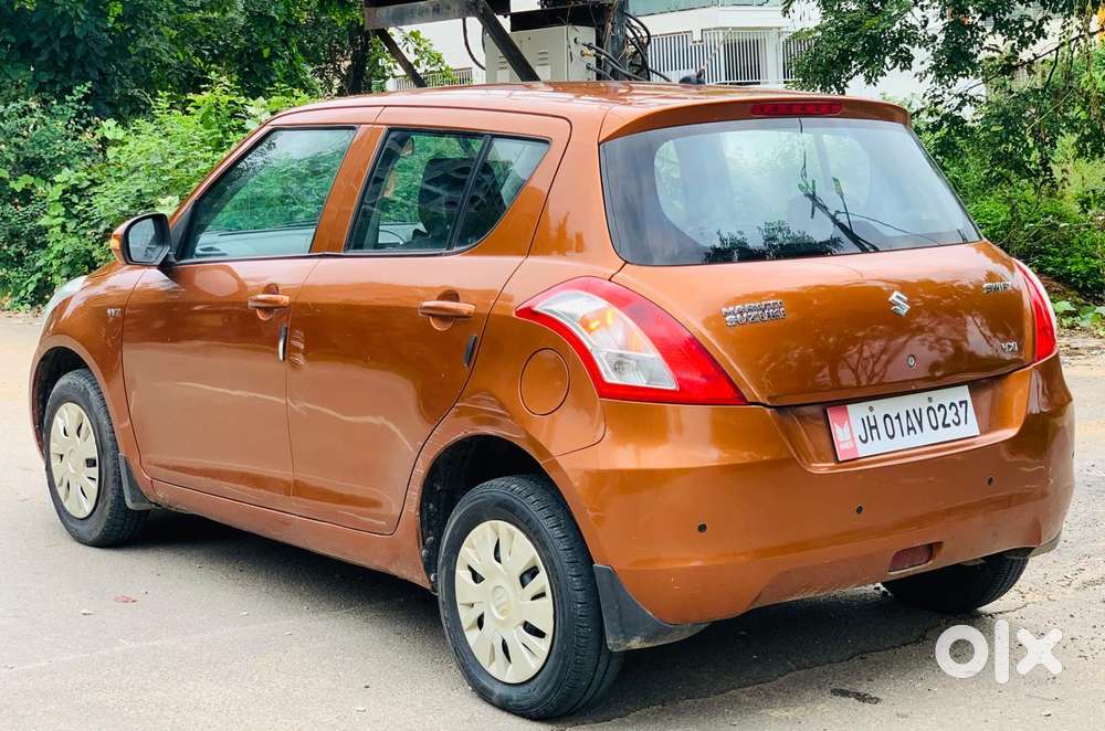 Maruti Suzuki Swift Vxi Optional, 2012, Petrol