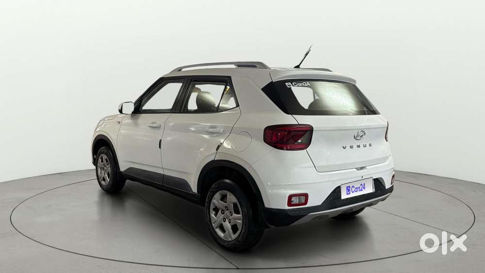 Hyundai Venue 1.2 S Plus, 2021, Petrol