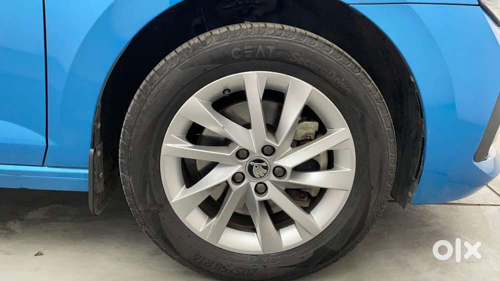 Skoda Slavia Ambition 1.5l Tsi Mt, 2023, Petrol