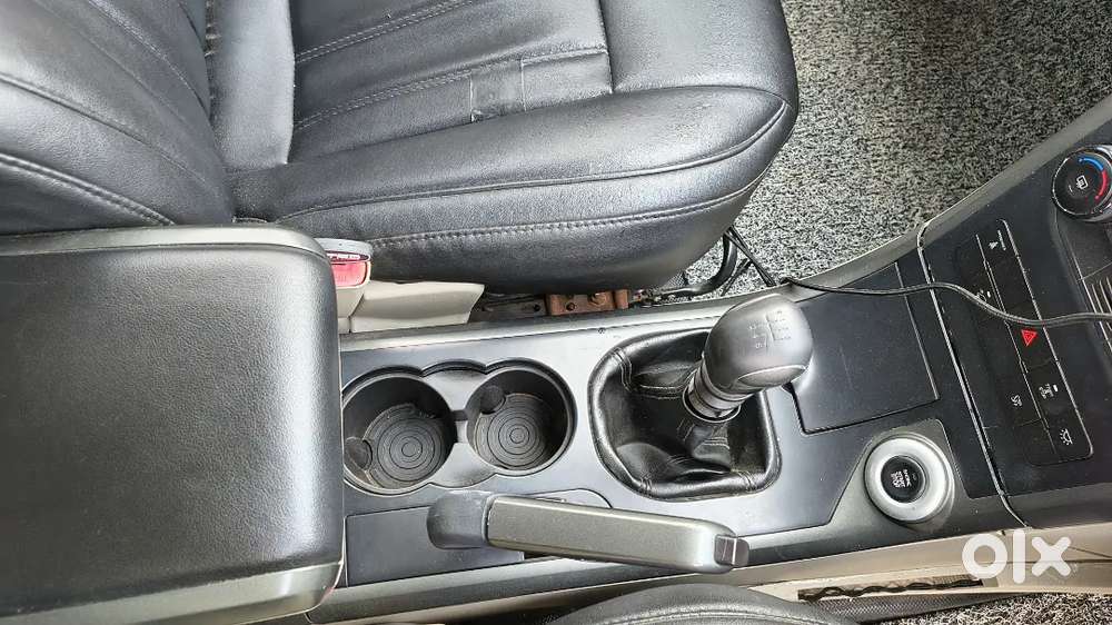 Mahindra Xuv500 2015 W10 Diesel 94000 Km Driven