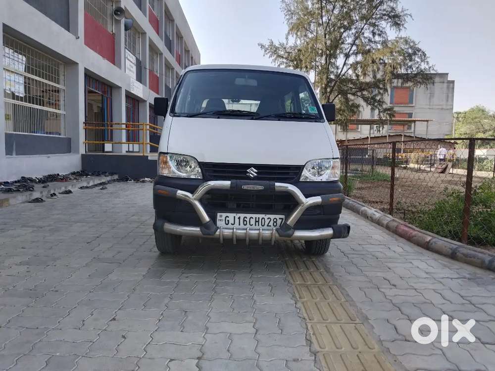 Maruti Suzuki Eeco 2018 Petrol & Cng,136000 Km Driven, 5 Seater Ac