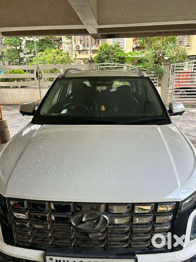 Hyundai Venue 2024 Manual