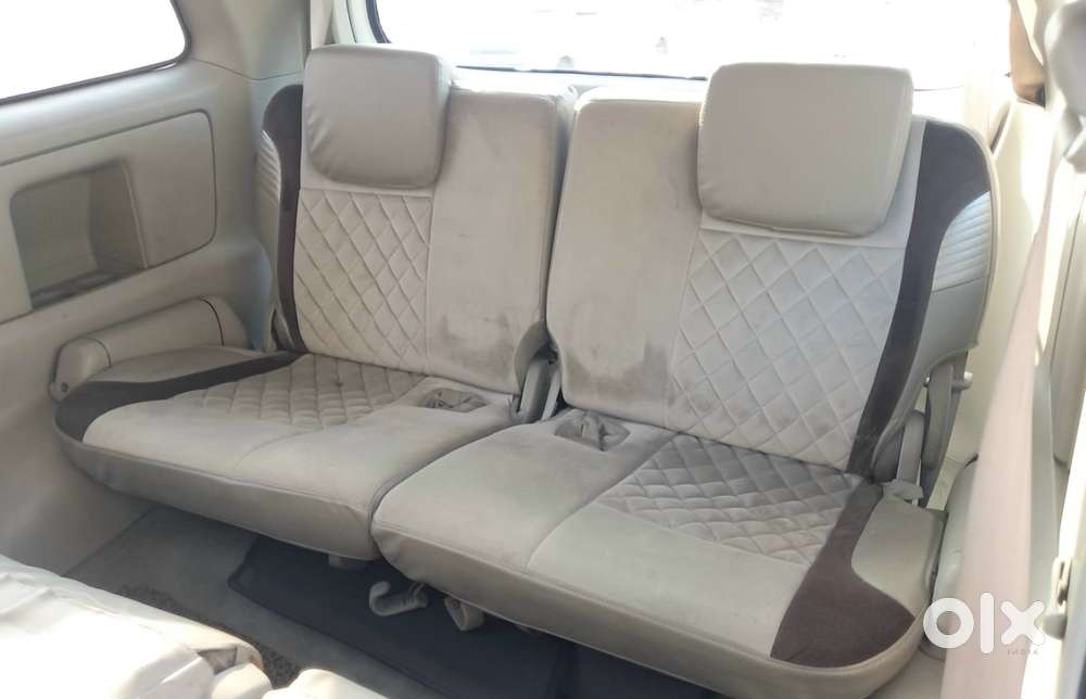 Toyota Innova 2.5 V 8 Str, 2014, Diesel