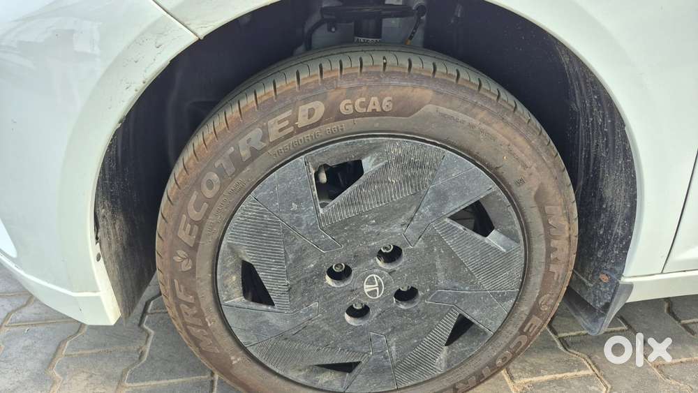 Tata Altroz Creative S, 2025, Petrol