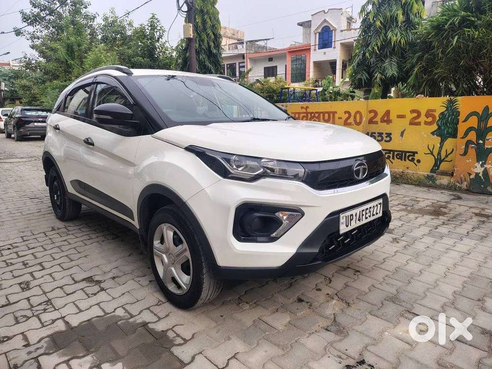 Tata Nexon 1.2 Revotron Xm (s), 2022, Petrol
