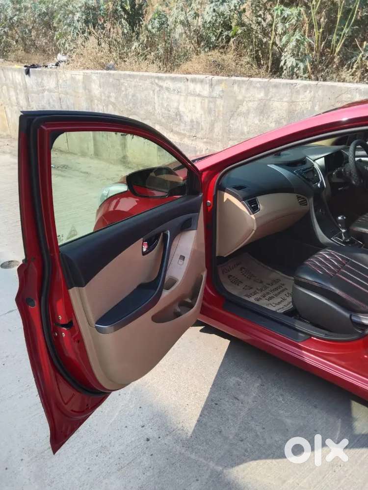 Hyundai Elantra 2014 Diesel 98000 Km Driven