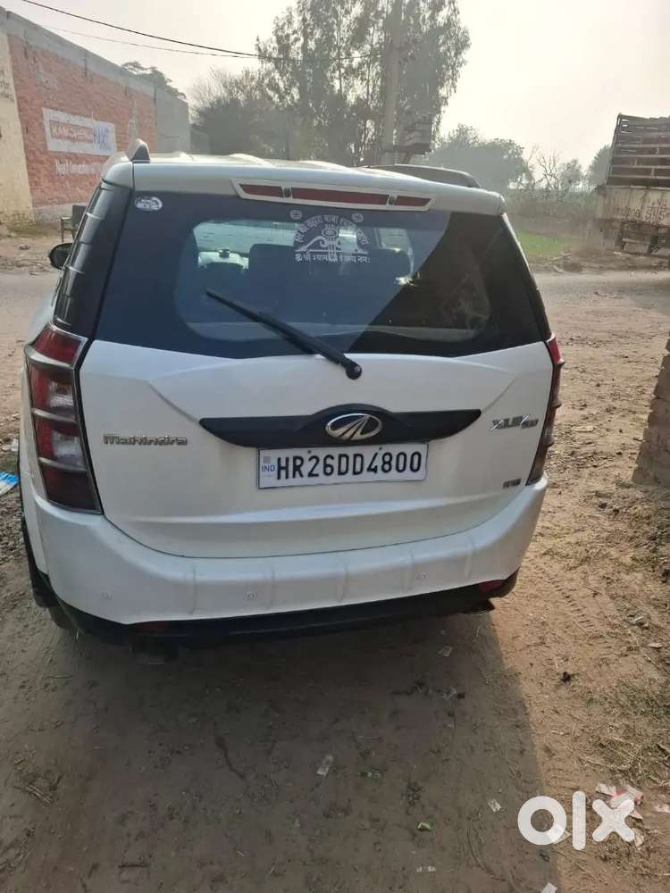 Mahindra Xuv500 2017 Diesel 99000 Km Driven